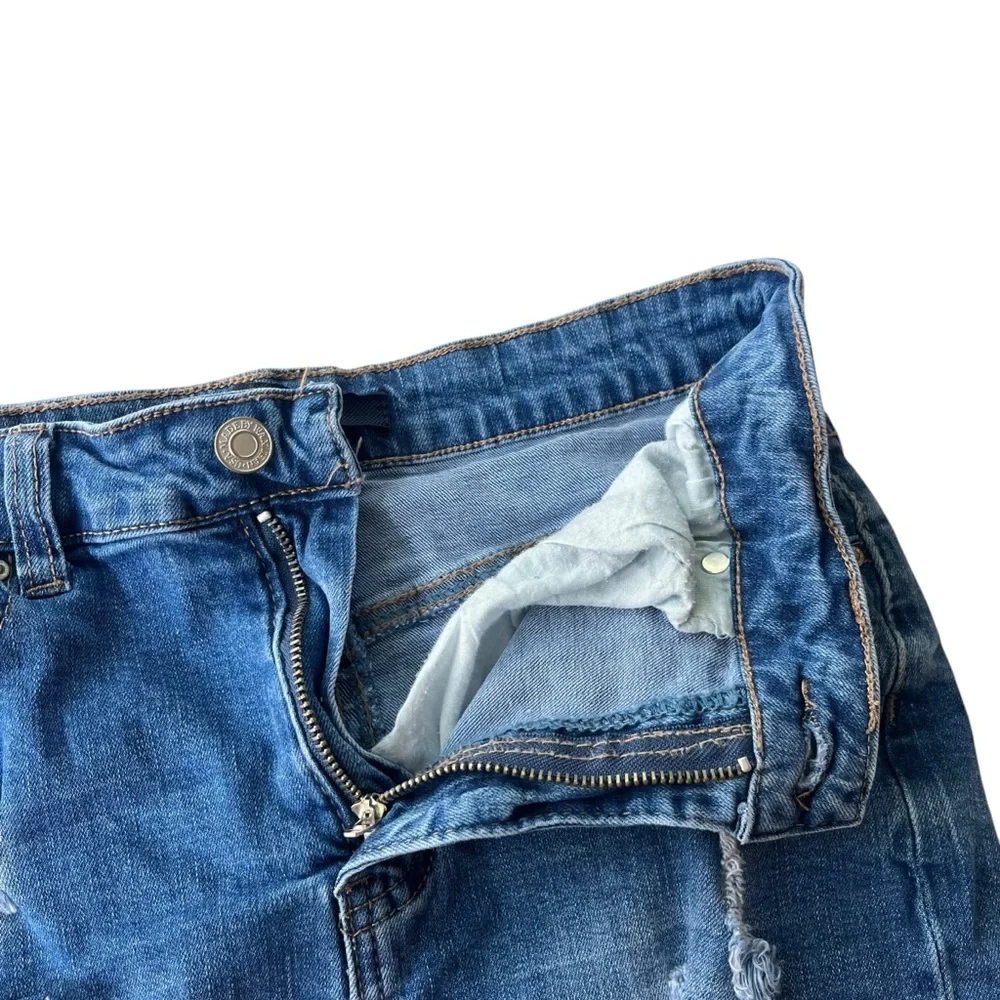 Wax Jean Women’s M Medium Wash Distressed Raw Hem Hi-Rise Mini Jean Skirt #90114